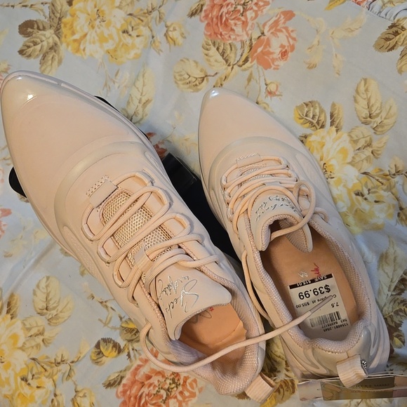 Skechers Women's Sneakers - Picture 4 of 6